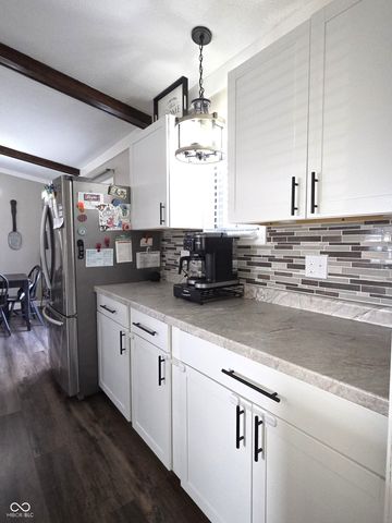 3066 W Old State Rd 252, Flat Rock, IN 47234