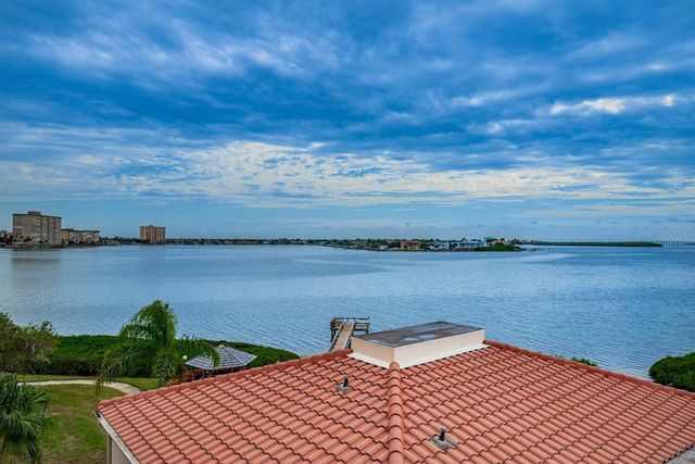 6218 PALMA DEL MAR BOULEVARD S 401, St Petersburg, FL 33715