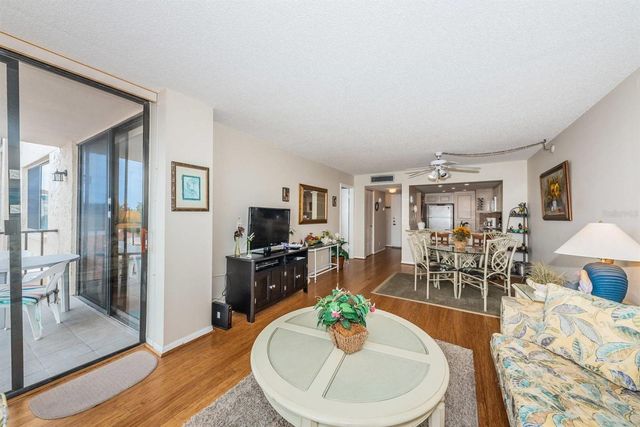 6218 PALMA DEL MAR BOULEVARD S 401, St Petersburg, FL 33715