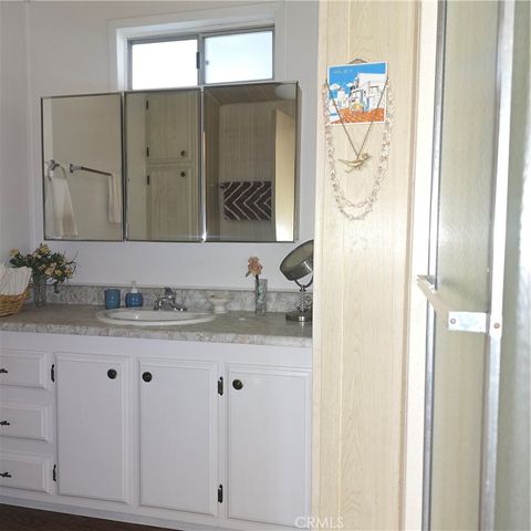 841 San Mateo, Hemet, CA 92543