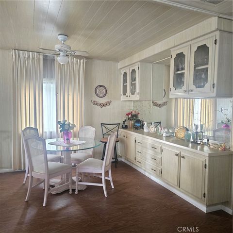 841 San Mateo, Hemet, CA 92543