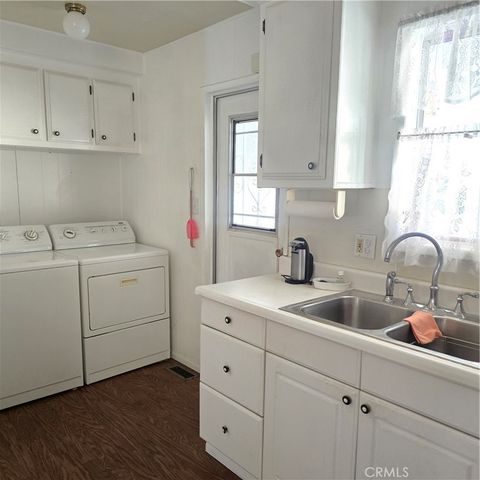 841 San Mateo, Hemet, CA 92543