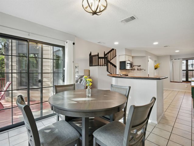 406 Santa Fe Trail 47, Irving, TX 75063