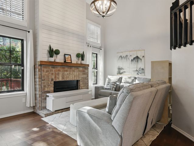 406 Santa Fe Trail 47, Irving, TX 75063