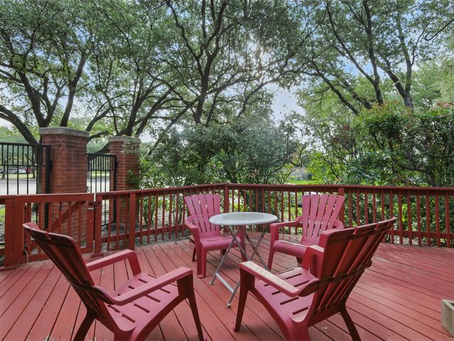 406 Santa Fe Trail 47, Irving, TX 75063