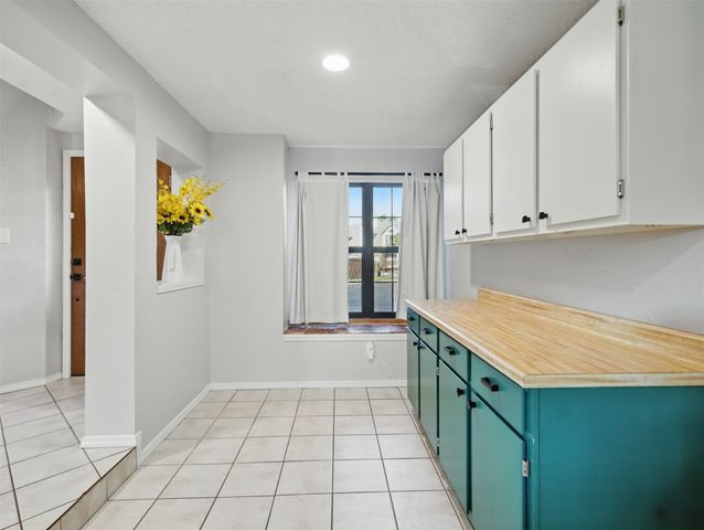 406 Santa Fe Trail 47, Irving, TX 75063