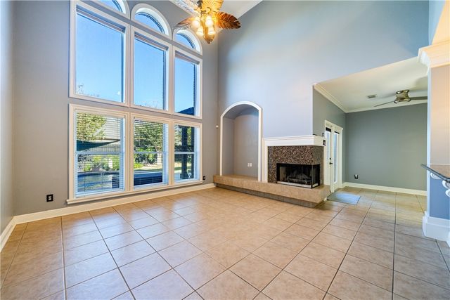 5710 Neustadt Dr, Corpus Christi, TX 78414