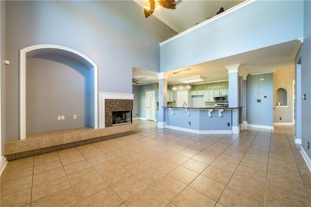 5710 Neustadt Dr, Corpus Christi, TX 78414