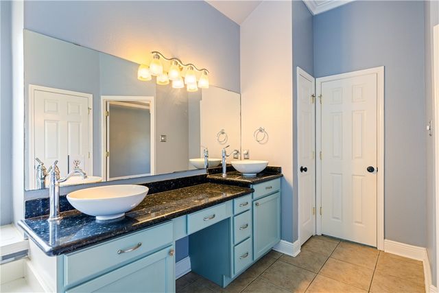 5710 Neustadt Dr, Corpus Christi, TX 78414