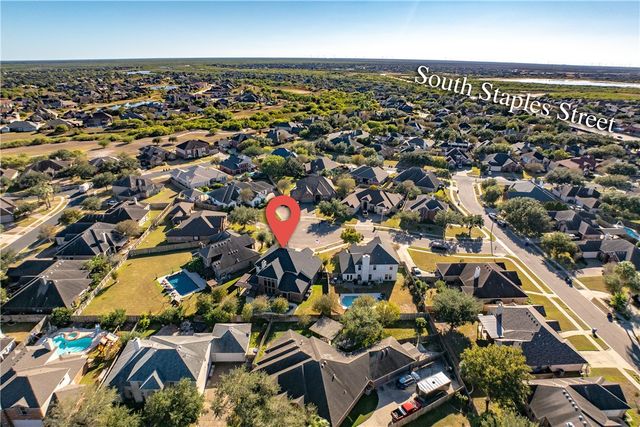 5710 Neustadt Dr, Corpus Christi, TX 78414