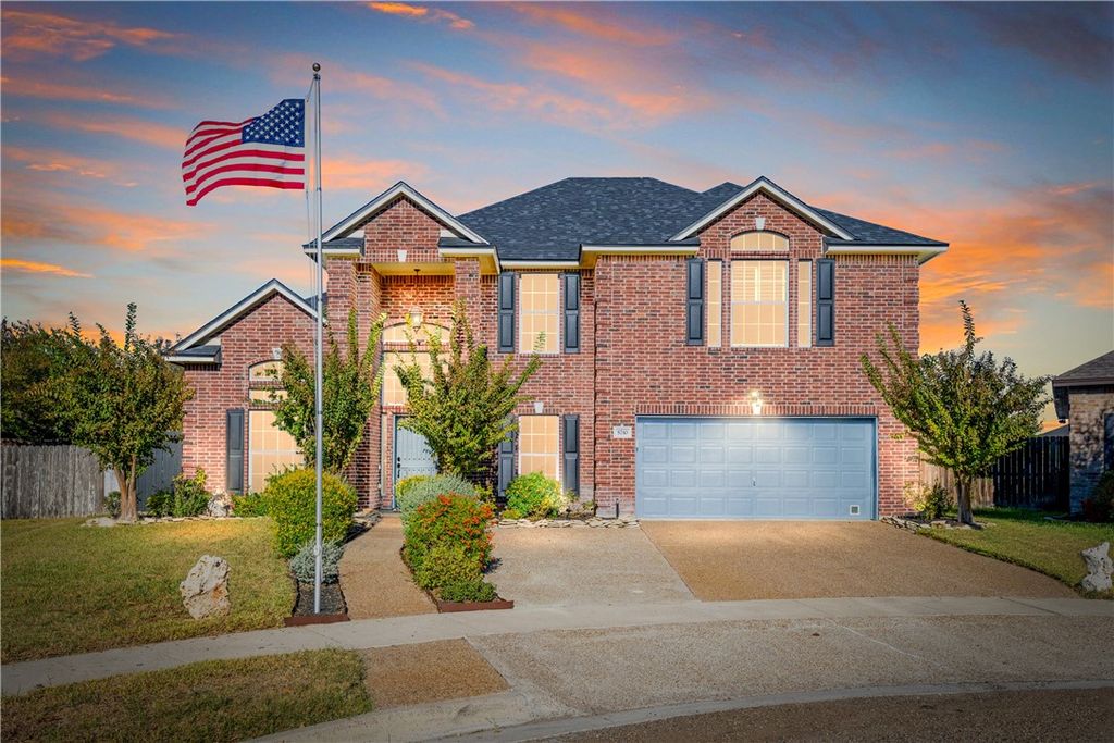 5710 Neustadt Dr, Corpus Christi, TX 78414