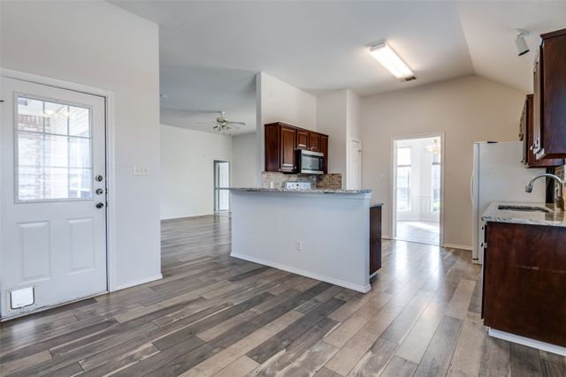 4500 Saddlebrook Drive, Carrollton, TX 75010