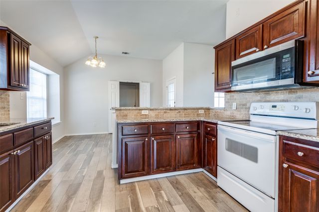 4500 Saddlebrook Drive, Carrollton, TX 75010