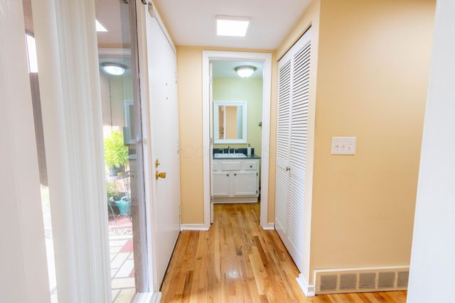 4984 Wintersong Lane, 2, Westerville, OH 43081