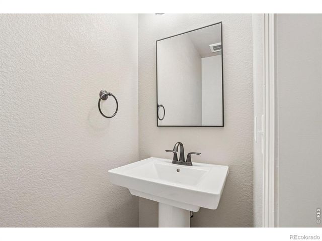 180 Darlington Lane, Johnstown, CO 80534