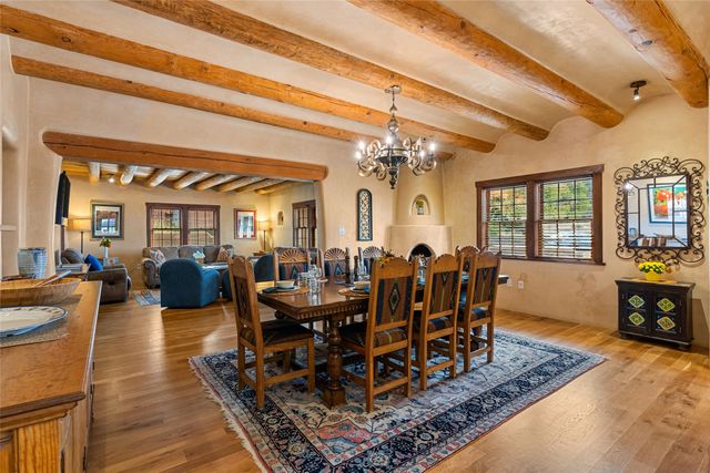 1523 Upper Canyon Road, Santa Fe, NM 87501