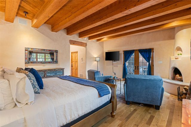 1523 Upper Canyon Road, Santa Fe, NM 87501