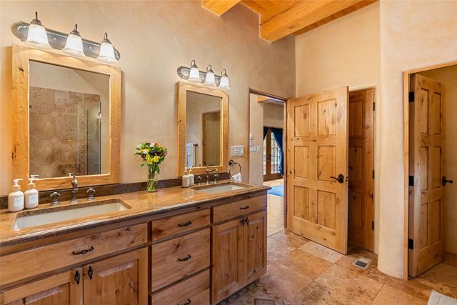 1523 Upper Canyon Road, Santa Fe, NM 87501