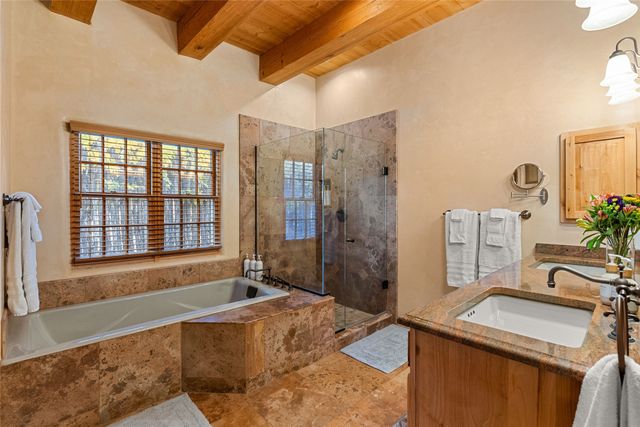 1523 Upper Canyon Road, Santa Fe, NM 87501