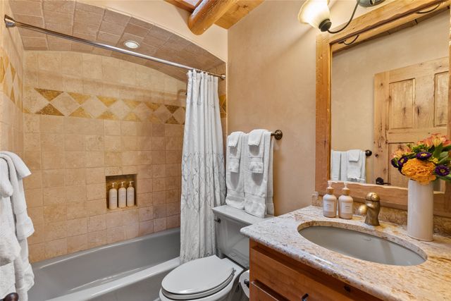 1523 Upper Canyon Road, Santa Fe, NM 87501