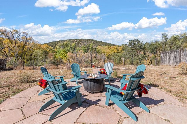 1523 Upper Canyon Road, Santa Fe, NM 87501