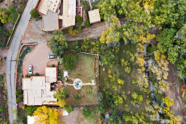 1523 Upper Canyon Road, Santa Fe, NM 87501