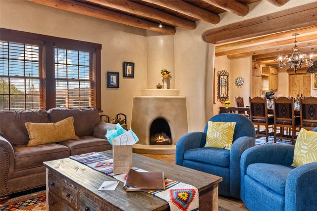 1523 Upper Canyon Road, Santa Fe, NM 87501