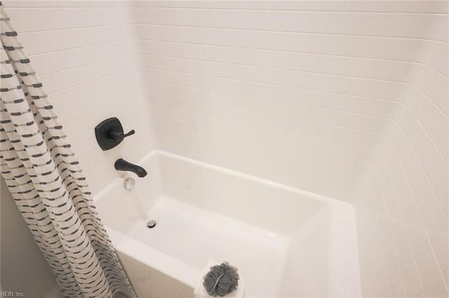 4731 Mahogany RN, Chesapeake, VA 23321