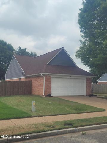 10578 Pecan View Drive Drive, Olive Branch, MS 38654