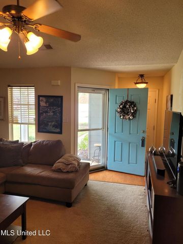10578 Pecan View Drive Drive, Olive Branch, MS 38654