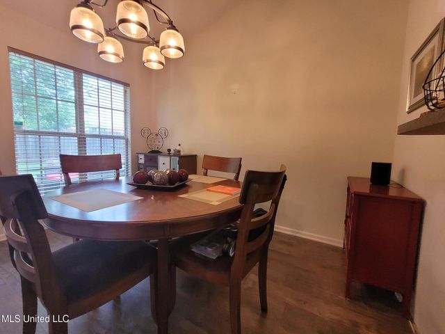 10578 Pecan View Drive Drive, Olive Branch, MS 38654
