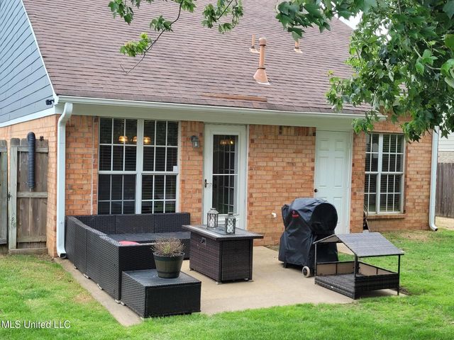 10578 Pecan View Drive Drive, Olive Branch, MS 38654