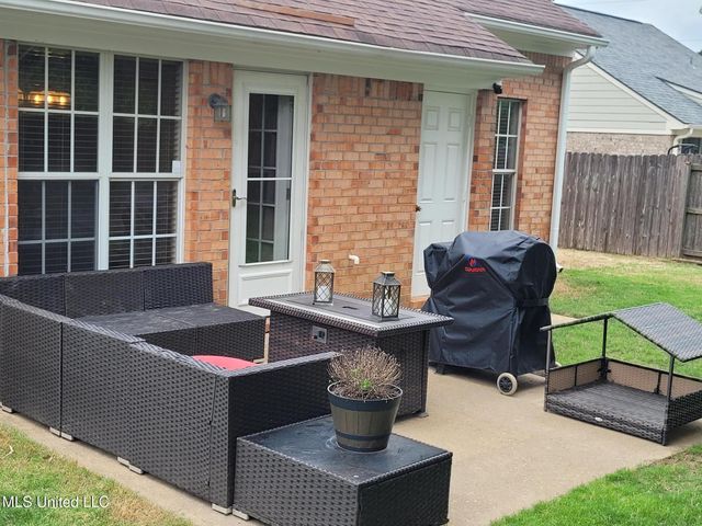 10578 Pecan View Drive Drive, Olive Branch, MS 38654
