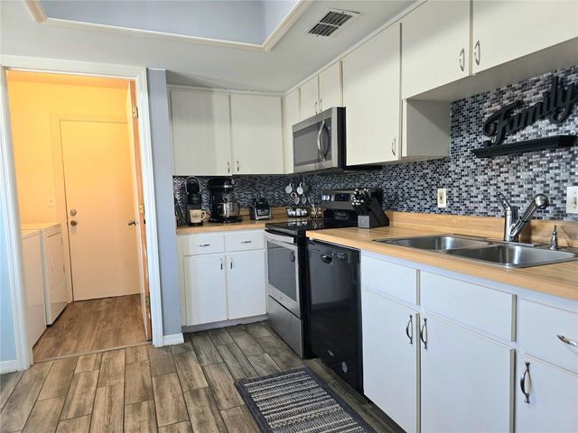 707 CAMBRIDGE WAY, Lake Wales, FL 33853