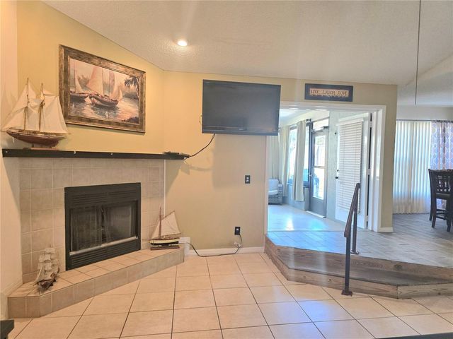 707 CAMBRIDGE WAY, Lake Wales, FL 33853