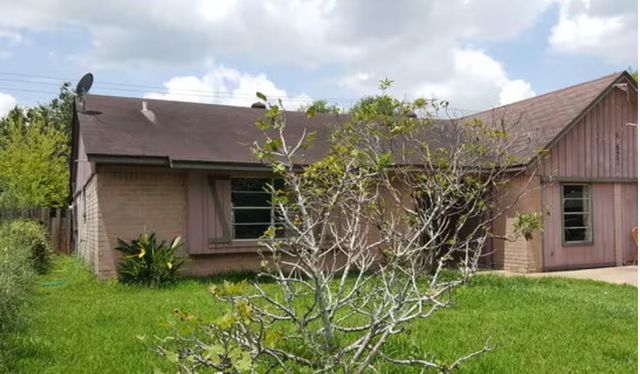 627 Rockbrook Drive, Houston, TX 77015