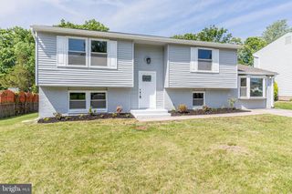 1107 E BEECH RD, Sterling, VA 20164