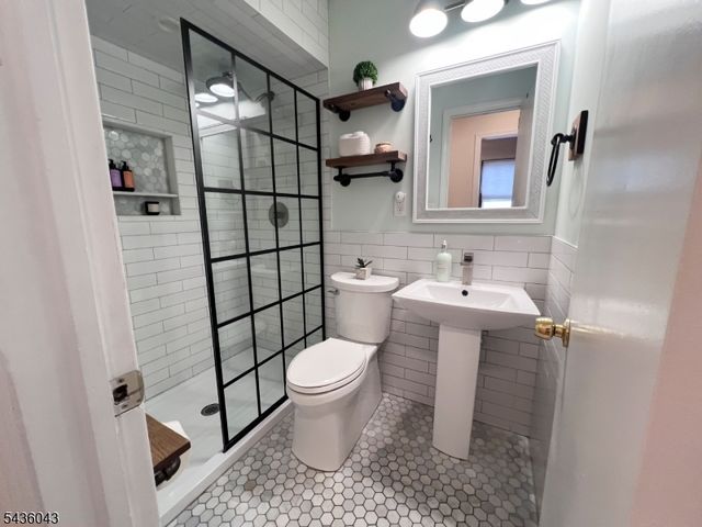 13 Sunset Dr, Clark Twp., NJ 07066