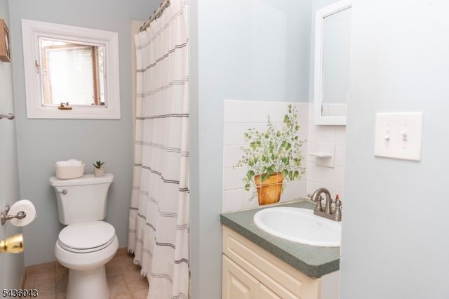 13 Sunset Dr, Clark Twp., NJ 07066