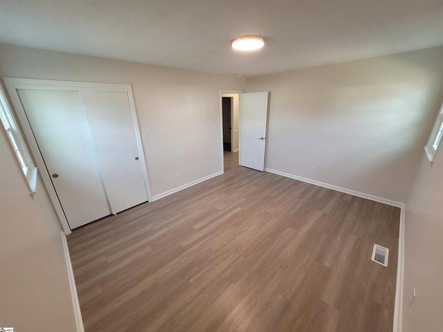 117 Hendrix Drive, Boiling Springs, SC 29316