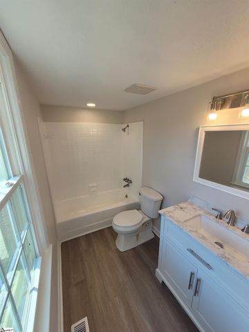 117 Hendrix Drive, Boiling Springs, SC 29316