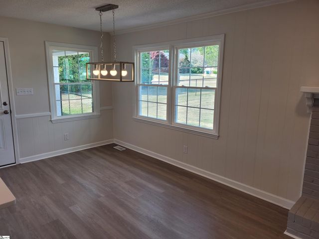 117 Hendrix Drive, Boiling Springs, SC 29316