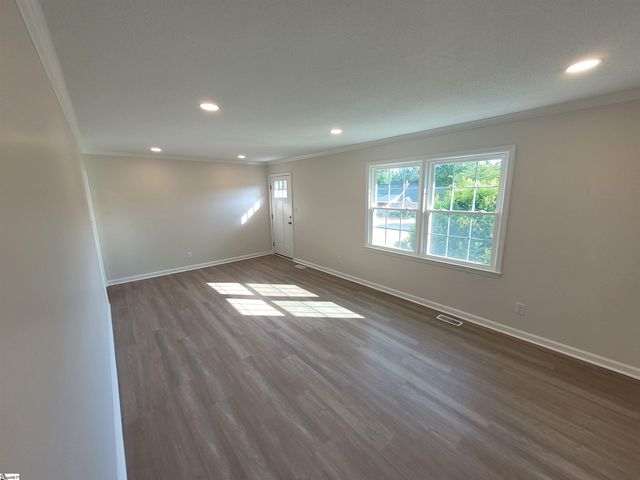 117 Hendrix Drive, Boiling Springs, SC 29316