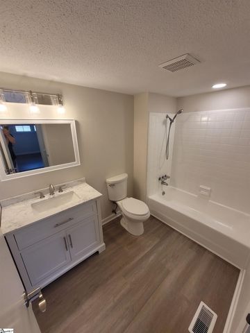 117 Hendrix Drive, Boiling Springs, SC 29316