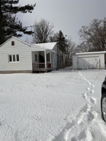 5193 N Mission Road, Rosebush, MI 48878