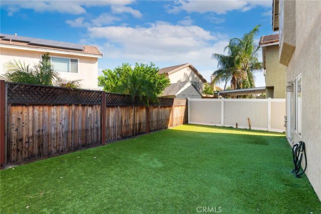 11528 Aberdeen Drive, Fontana, CA 92337