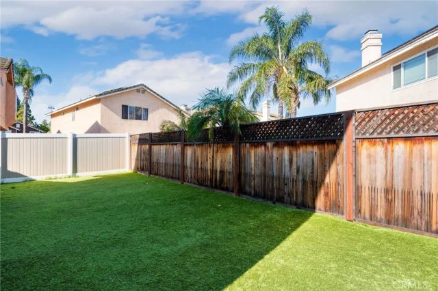11528 Aberdeen Drive, Fontana, CA 92337