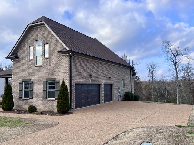 811 Ridgestone Pl, Lebanon, TN 37087