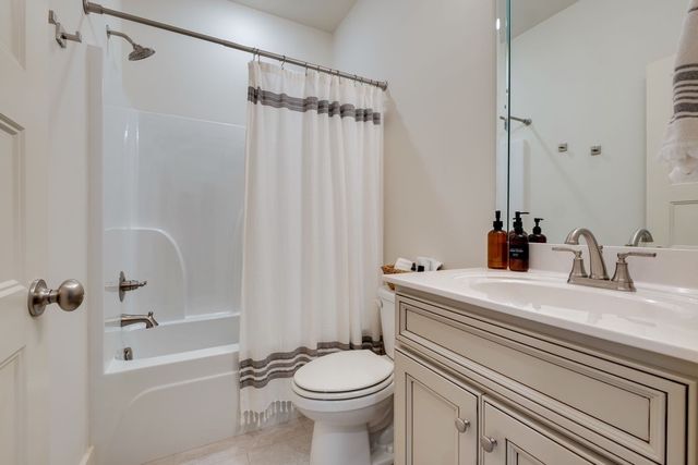 811 Ridgestone Pl, Lebanon, TN 37087