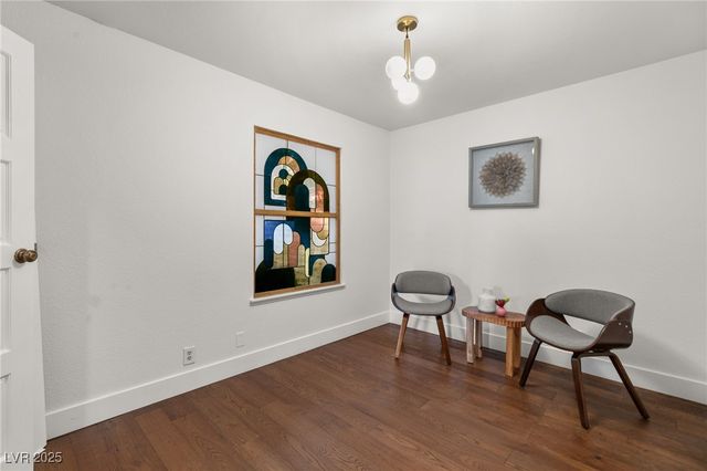 2101 CALLE DE ESPANA, Las Vegas, NV 89102